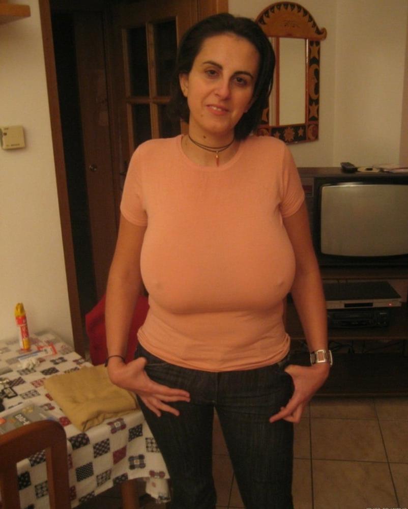 25P Tits, Tits, Tits and sexy Cleavage 69