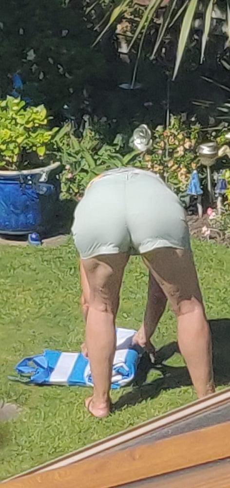 5P Neighbor milf