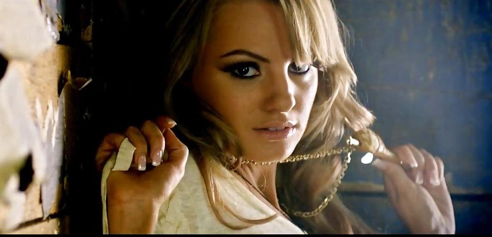 8P Alexandra Stan nipple