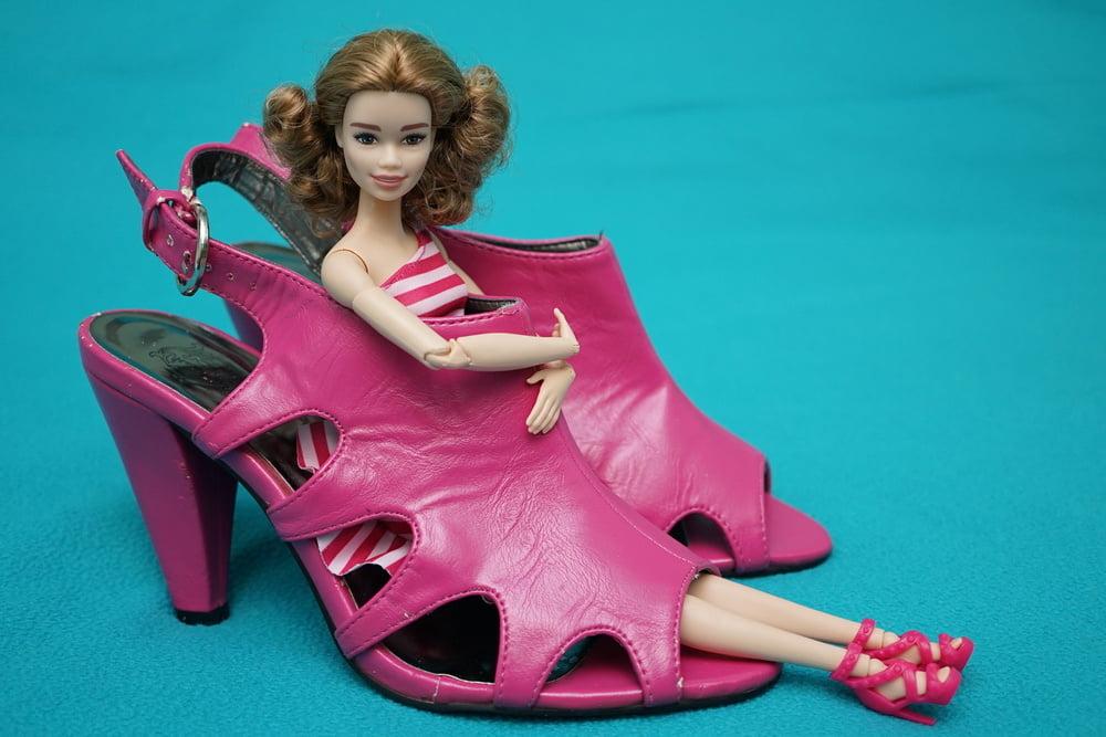 12P Naughty Barbie and pink sandals