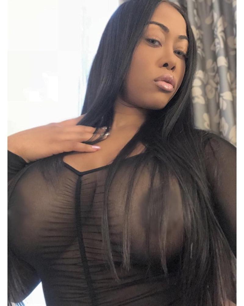 25P big breasts in underwear 5