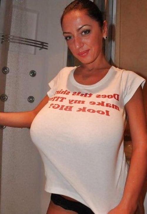 25P big breasts in underwear 5