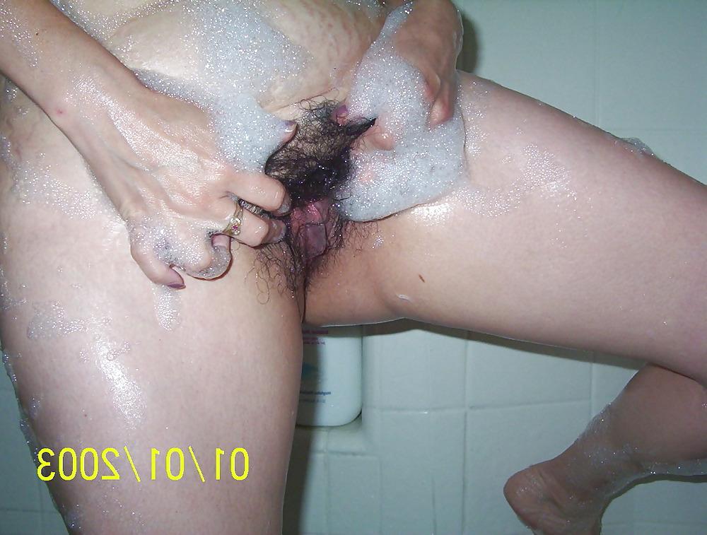 12P Wife shower bed