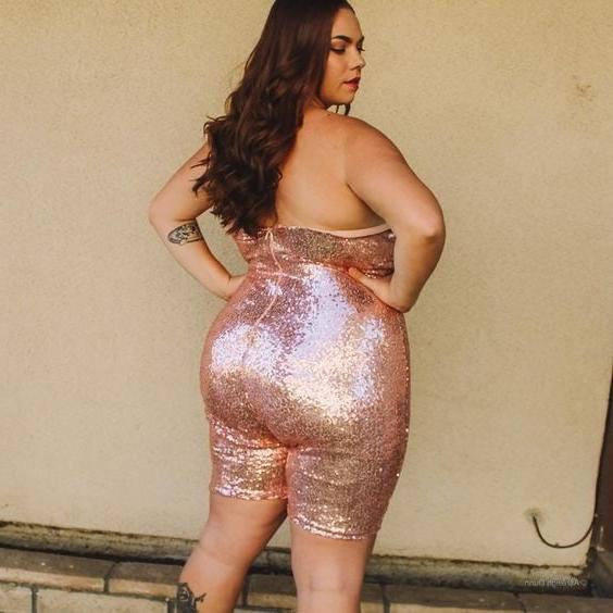 25P Busty Lady non nude