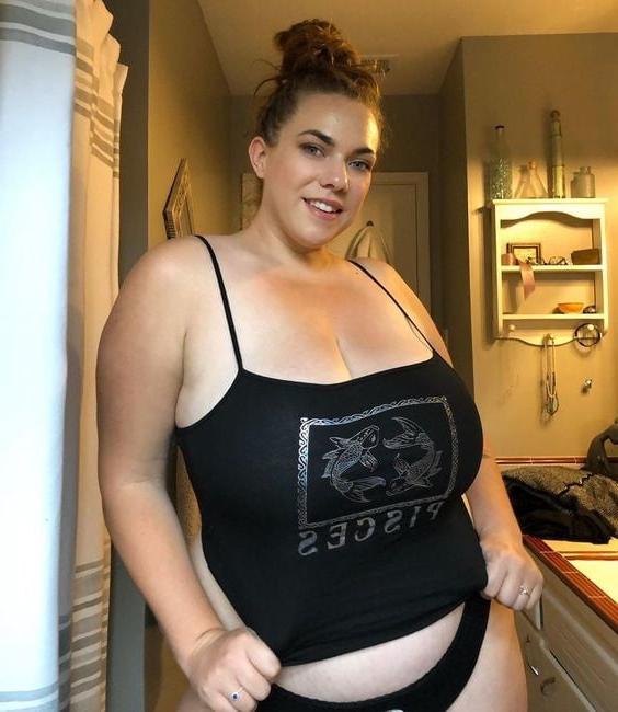 25P Busty Lady non nude