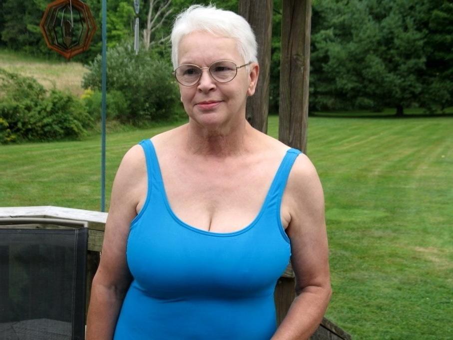 23P Jeanne, hot old lady