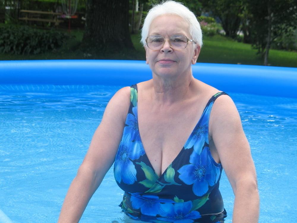 23P Jeanne, hot old lady