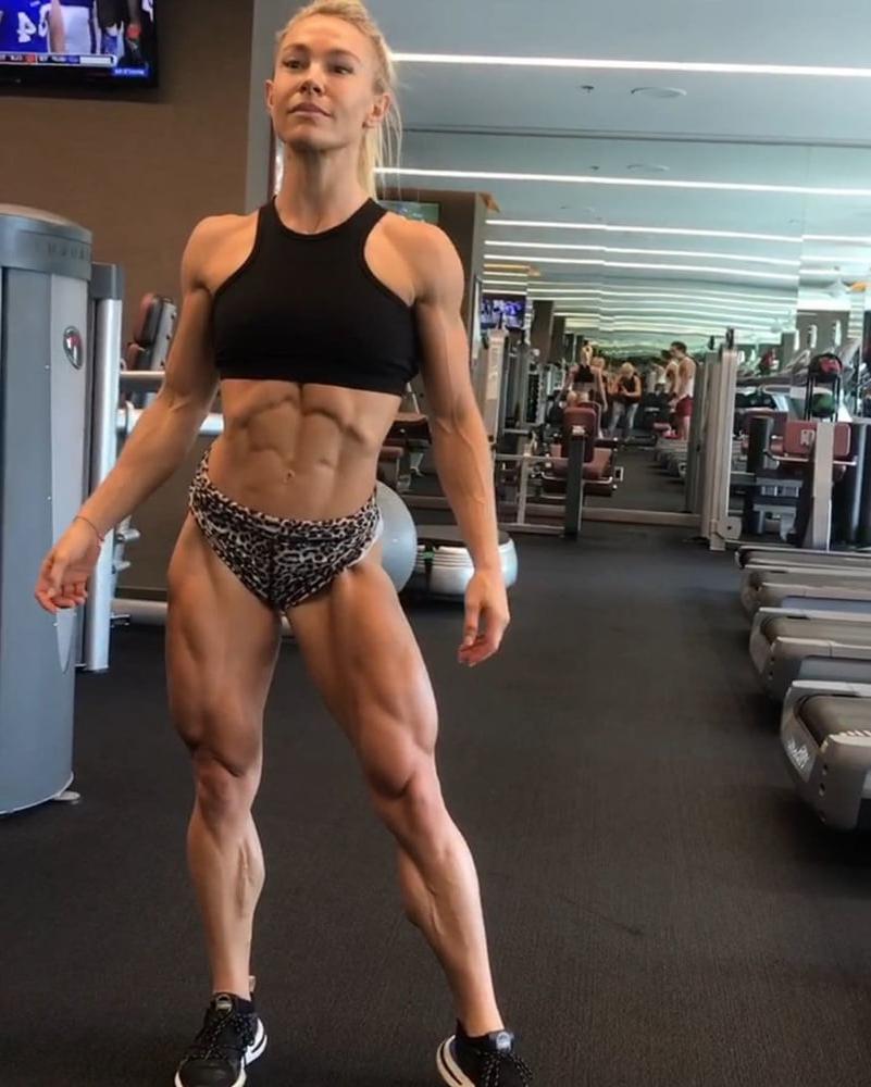 25P Hattie Boydle! Platinum Gorgeous And Ripped!