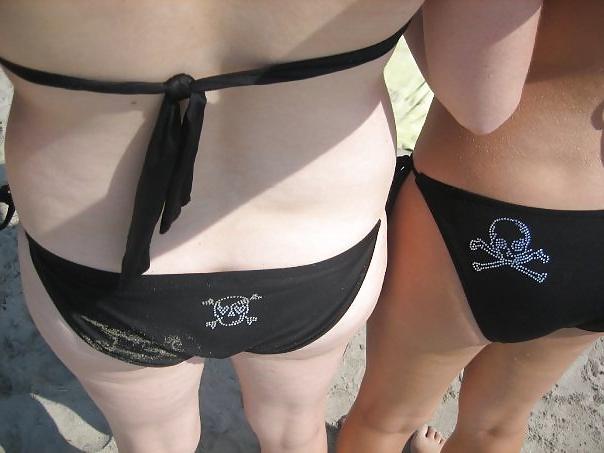 21P Boston University Girls in Bikinis