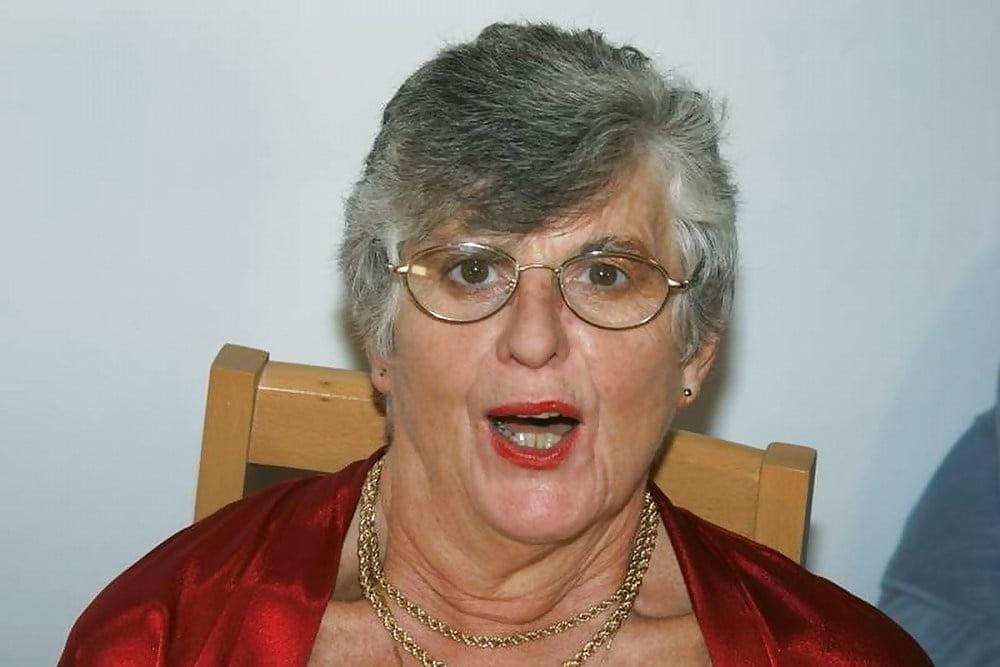 19P Sexy grandma