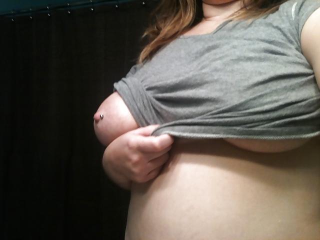 22P Chubby Hairy BBW Slut Bottle Stretching