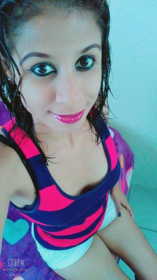 21P beautiful naughty mommy