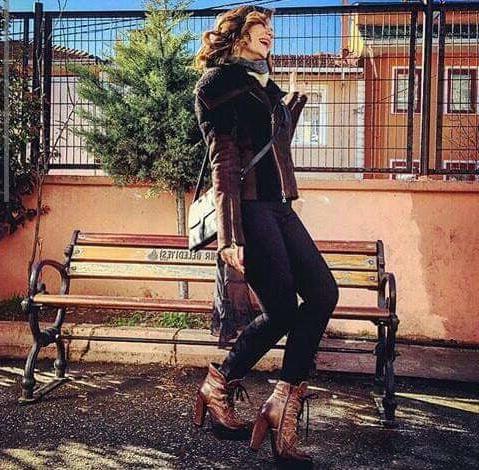 25P Turkish Milf