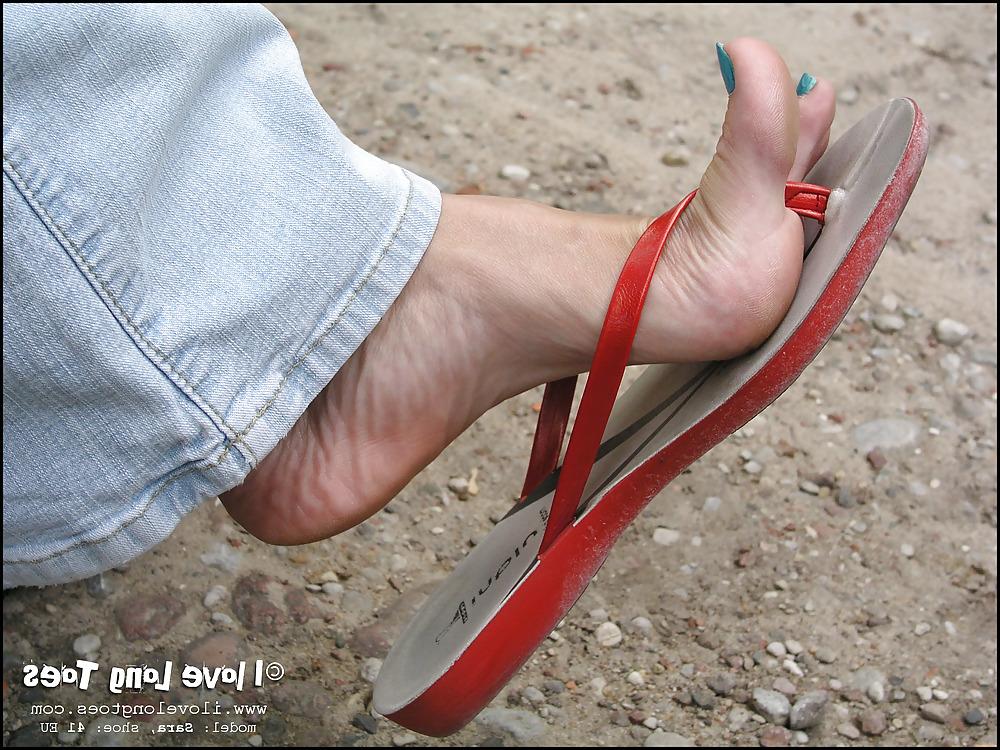 19P Amateur Feet 1