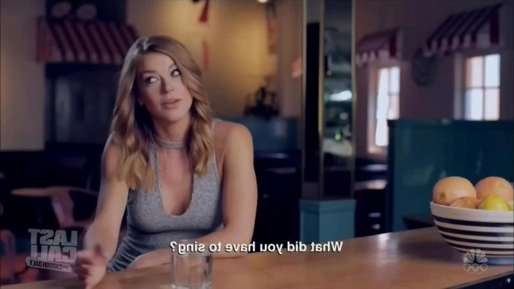 25P Adrianne Palicki Nerdy is hot!