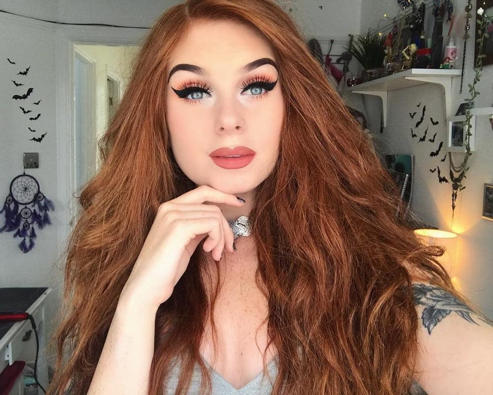 25P Makeup fetish 74