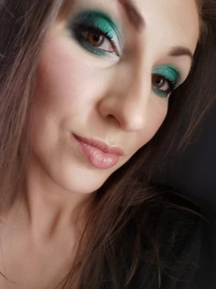 25P Makeup fetish 74