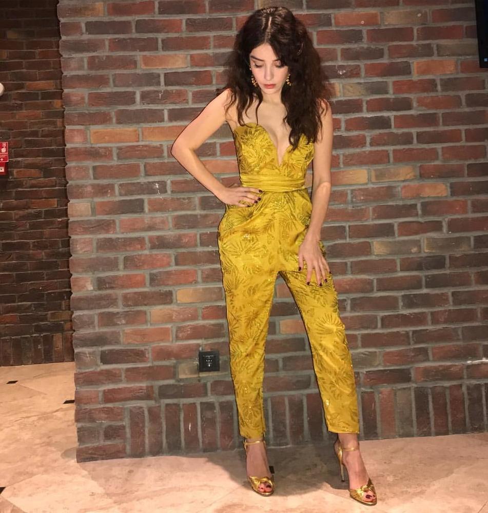 25P Ozge Gurel Sexy Turkish Actress