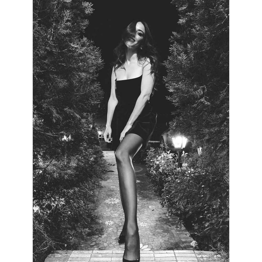 25P Ozge Gurel Sexy Turkish Actress