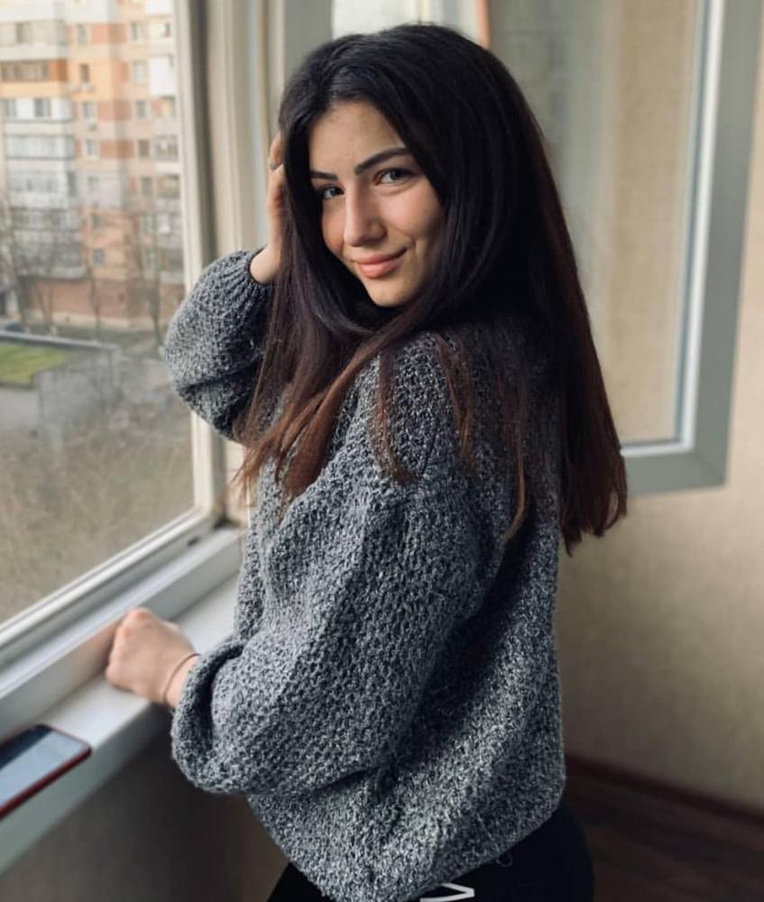 25P Ukrainian Insta TikTok Slutty Teen