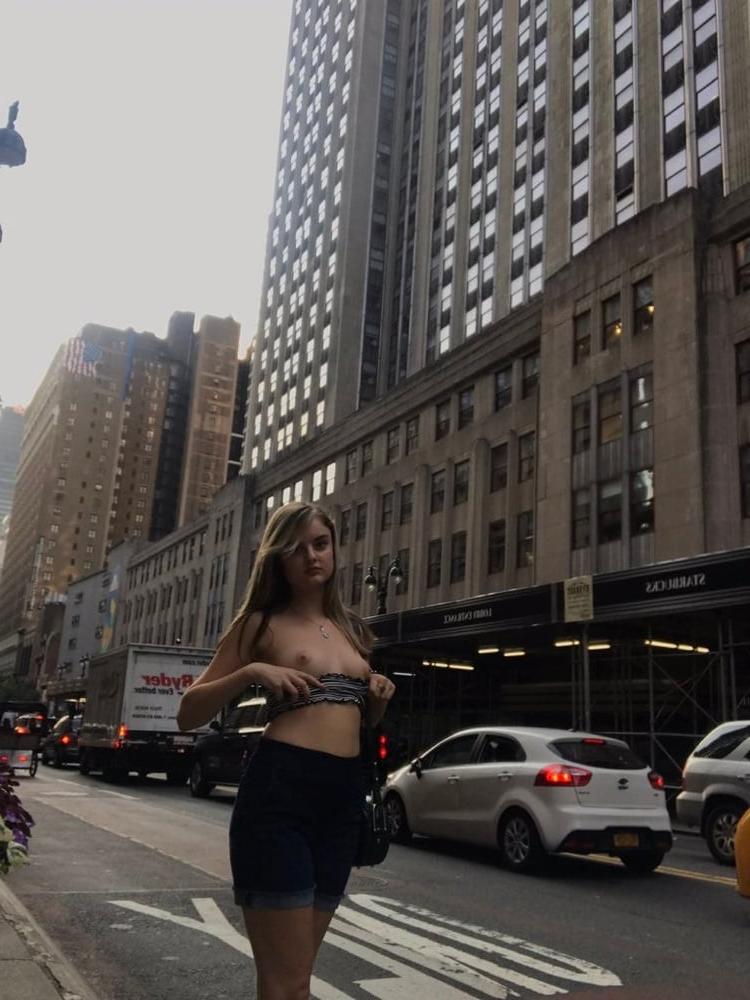 20P Nude in Public Vol. 5
