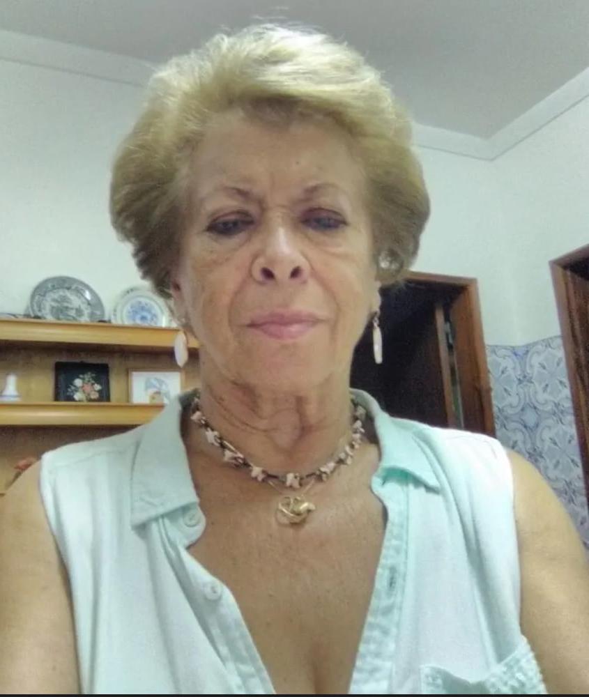 10P Beautiful non-nude grandma