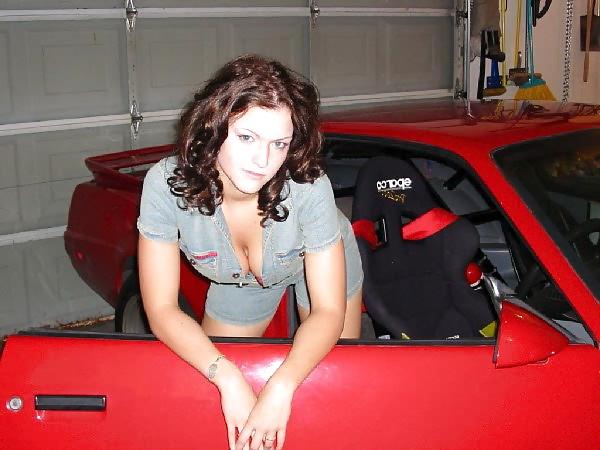 25P I love big tits and cleavage 3