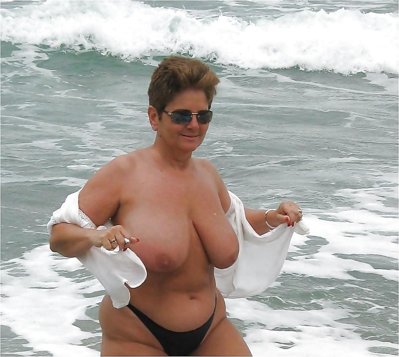 25P Sexy Short Hair Gilf