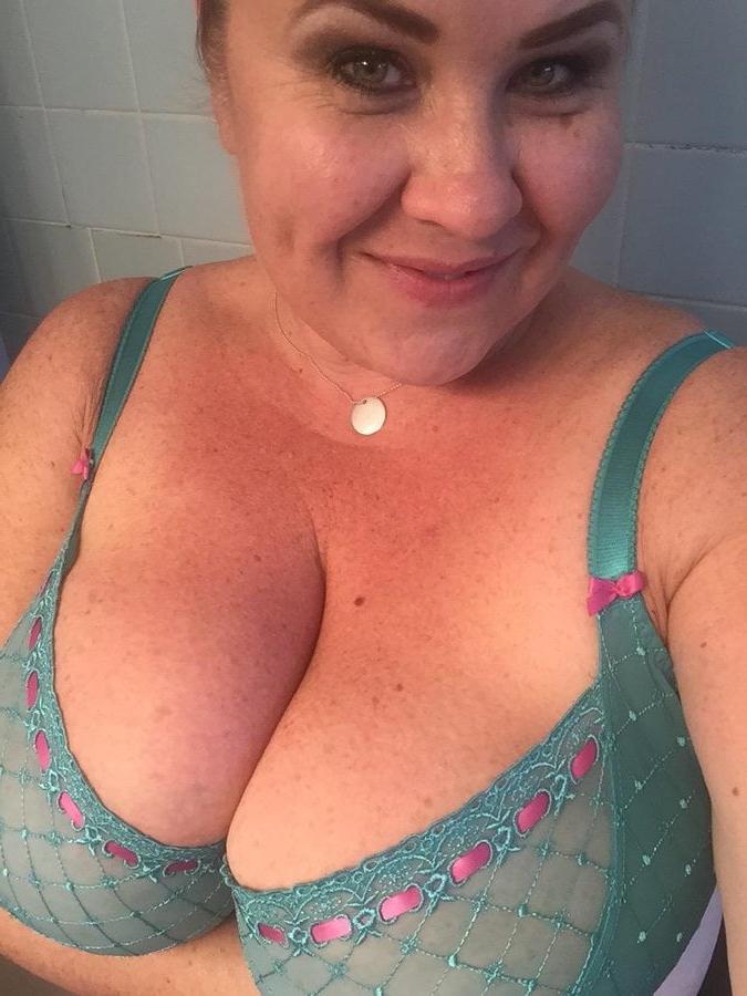 25P Lady Lynn - Big Tit 2016