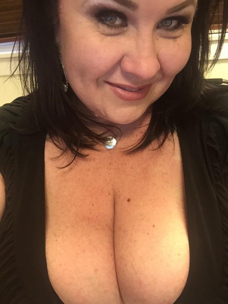 24P Lady Lynn - Big Tit - 2017