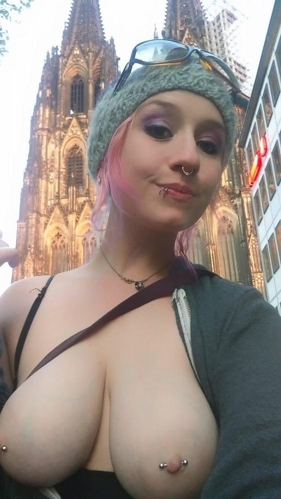 20P Nude in Public Vol. 4