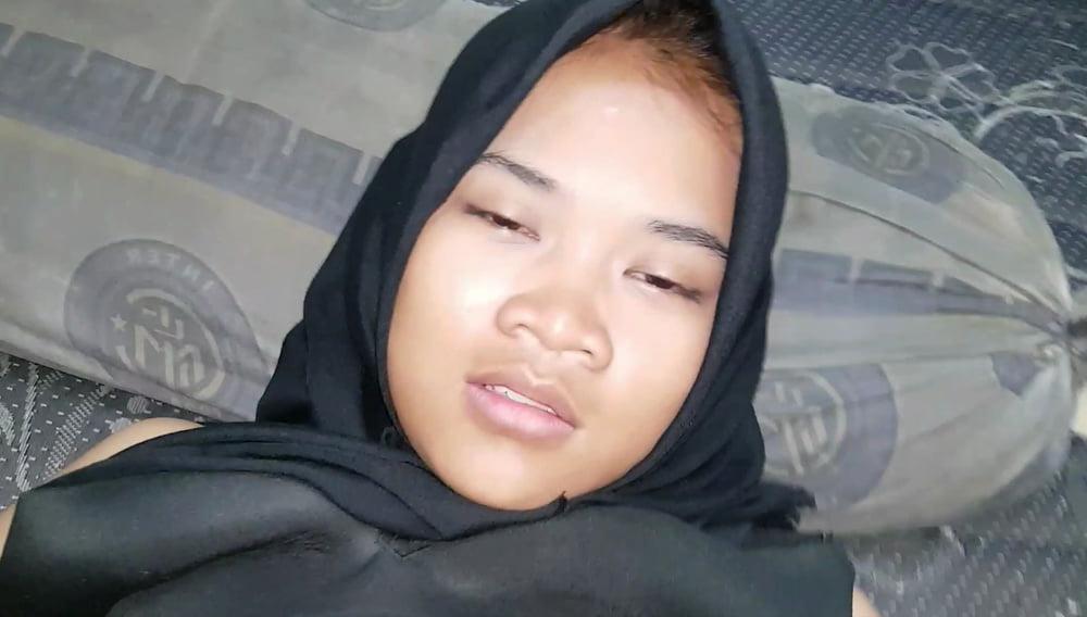 25P Me Black Hijab