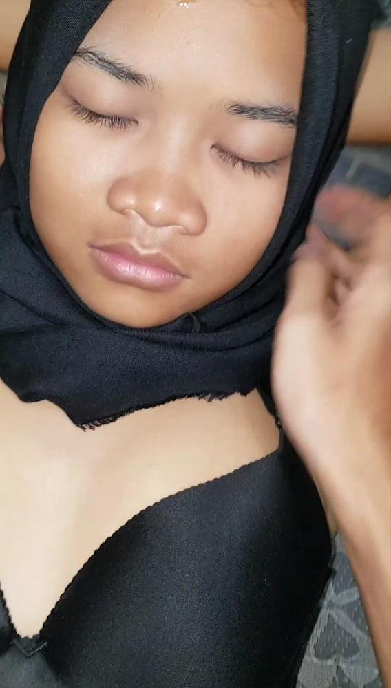 25P Me Black Hijab