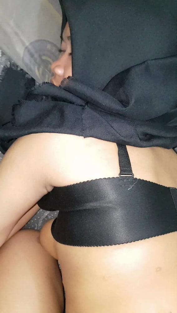 25P Me Black Hijab