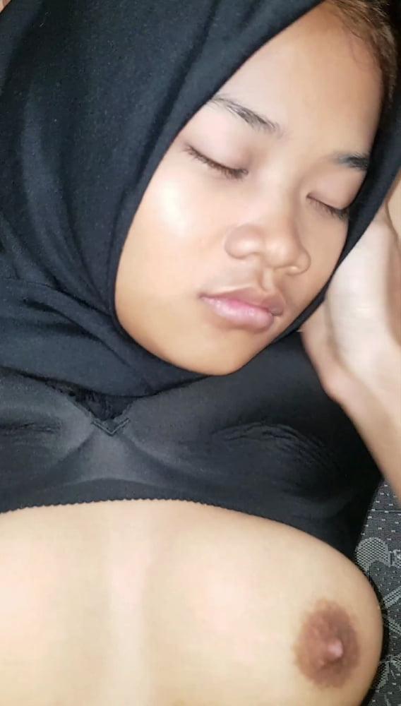 25P Me Black Hijab