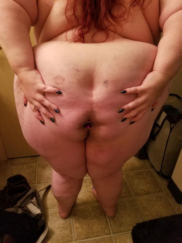 17P Beautiful ssbbw neighbor!