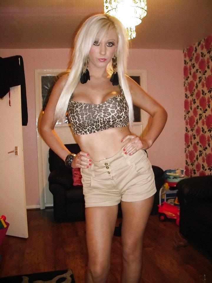 16P Hot British Ultra Slut - Becca 2