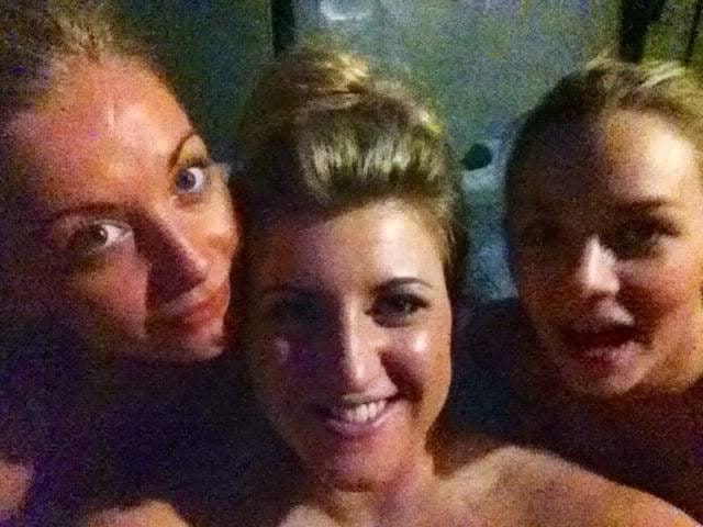 20P Naughty Facebook girl