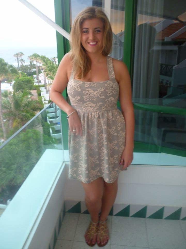 20P Naughty Facebook girl