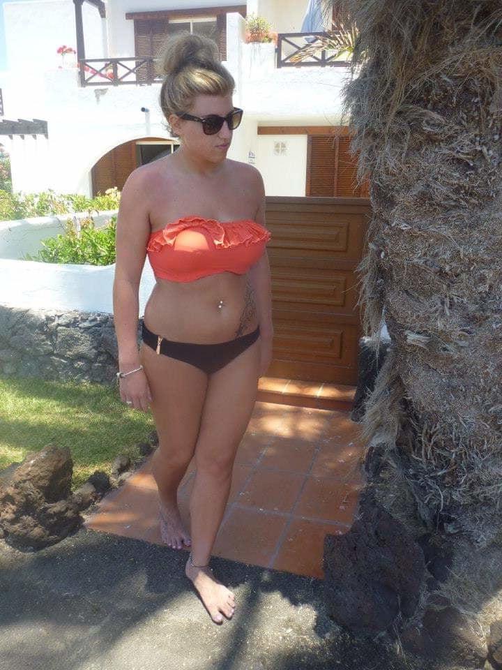 20P Naughty Facebook girl
