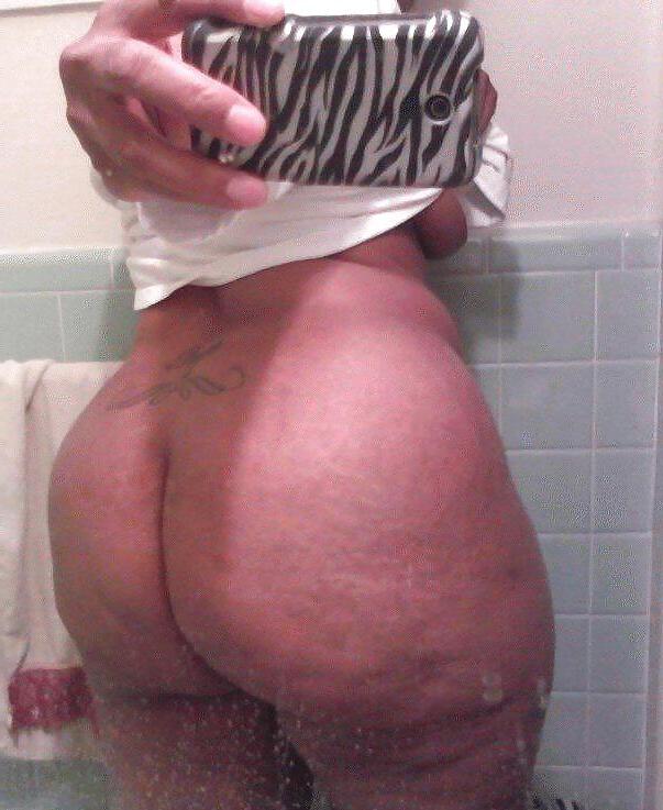 25P Black MILF