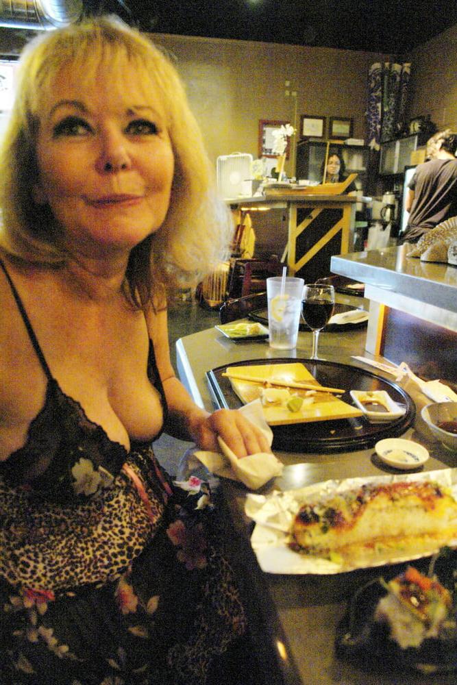 23P Help. Im addicted 2 granny cleavage 3