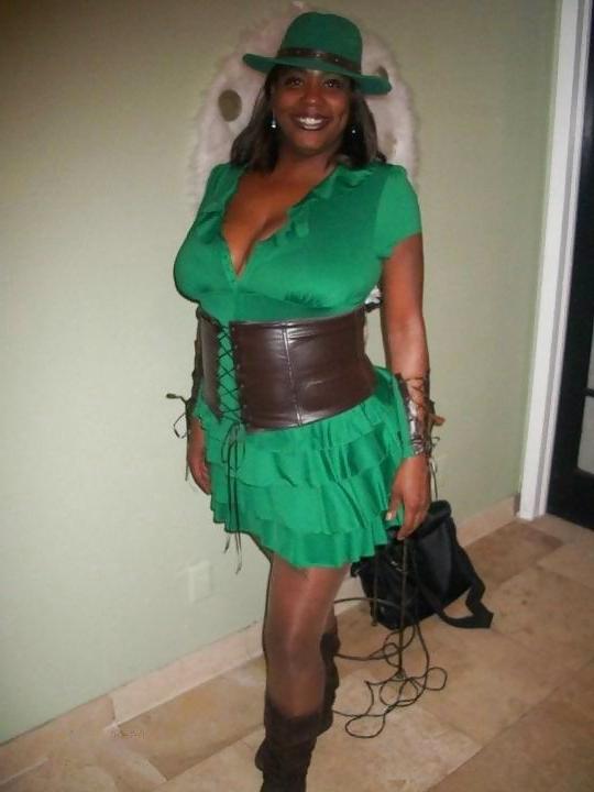 25P Busty Black Babes From MeetMematch.com