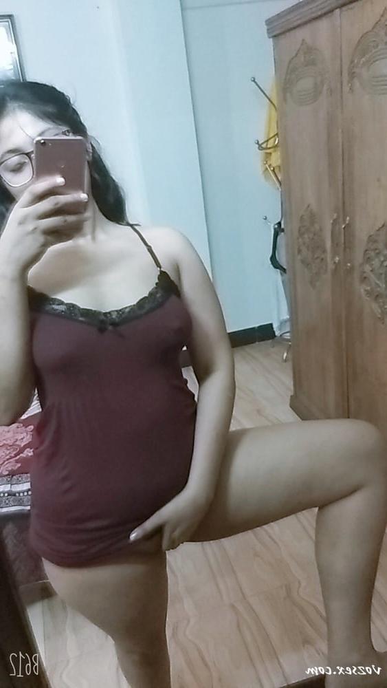 8P Bengali university girl saribotee
