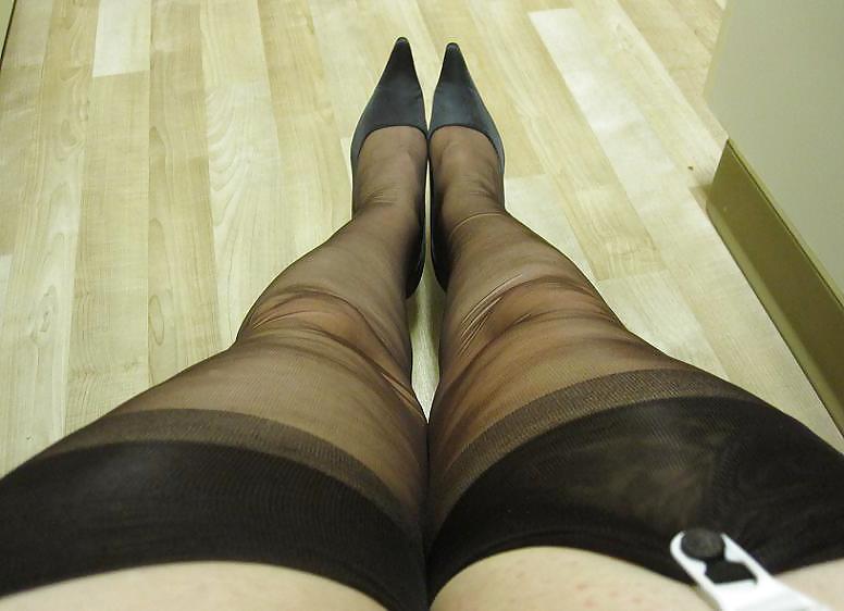 24P My legs in classic Nylons