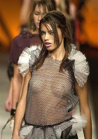 25P Underwear Model Adriana Lima