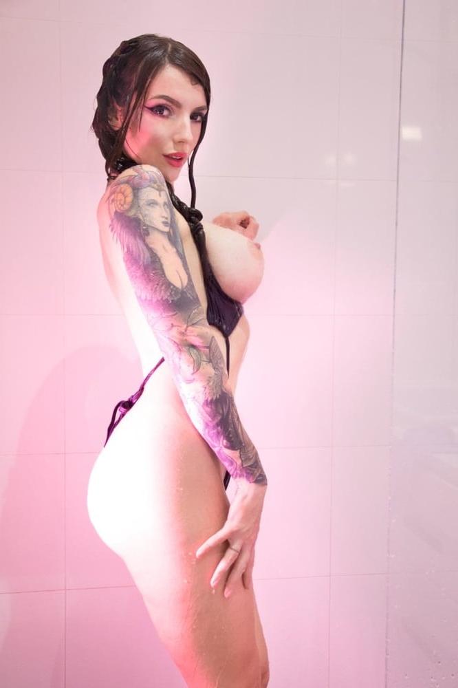 25P KMFX - Bikini Shower