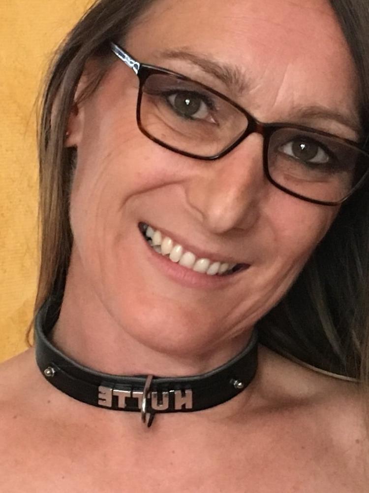 25P A German fetish lady