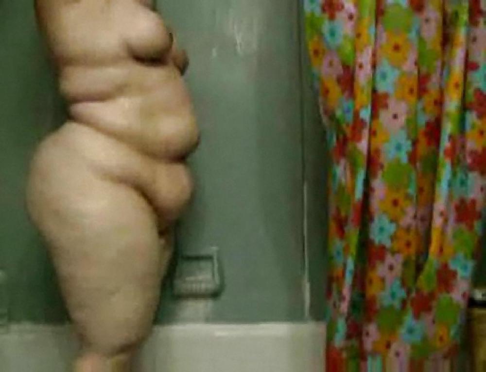 12P My mom in the shower