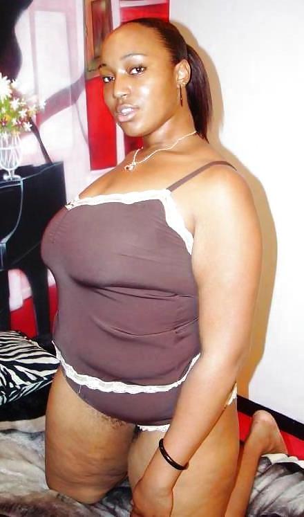 25P Bbw's In Bra, Panties, & Lingerie